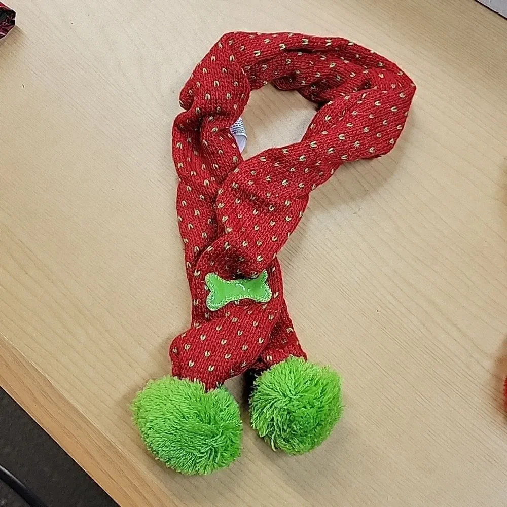 Xs Christmas puppy dress,‎ scarf, Hat And Stocking